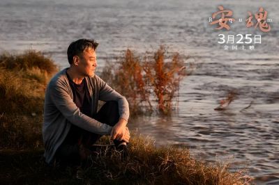 《生化危机：安魂曲》重磅回归里昂包括新女主角双时间线玩法震撼登场，2026年发售引期待