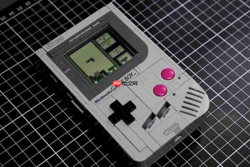 技术大神推出套件帮助玩家改造乐高game boy掌机