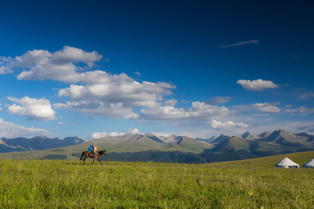 中国十大雪山草原